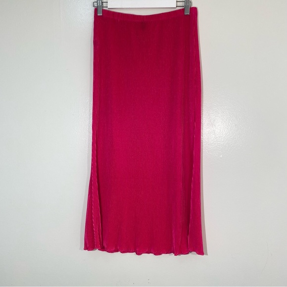 SHEIN hot pink plisse midi skirt and crop top set size L - Picture 8 of 15